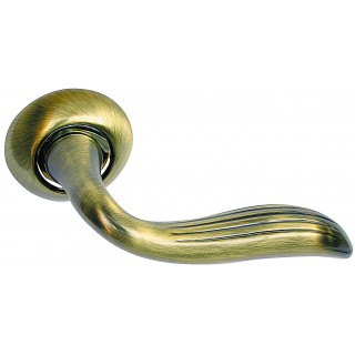 Ручка дверная на круглой розетке S010 100BB ARCHIE Ручка дверная на круглой розетке S010 100BB ARCHIE