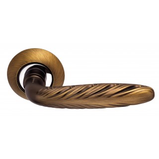 Ручка дверная на круглой розетке S010 167ACF ARCHIE Ручка дверная на круглой розетке S010 167ACF ARCHIE