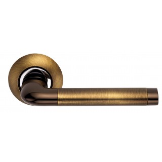 Ручка дверная на круглой розетке S010 47ACF ARCHIE Ручка дверная на круглой розетке S010 47ACF ARCHIE