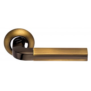 Ручка дверная на круглой розетке S010 96ACF ARCHIE Ручка дверная на круглой розетке S010 96ACF ARCHIE