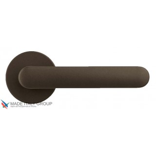 Дверная ручка на круглом основании COLOMBO ONE CC11RSB-C02 матовый коричневый