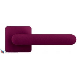 Дверная ручка на квадратном основании COLOMBO ONEQ CC21RSB-C10 матовое вино фиолетовое