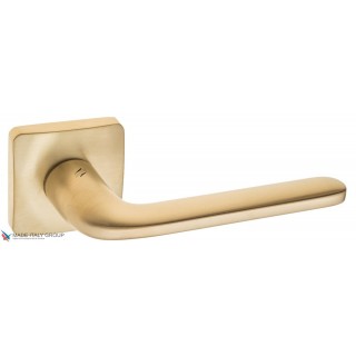 Дверная ручка на квадратном основании COLOMBO Roboquattro S ID51RSB-OM матовое золото PVD