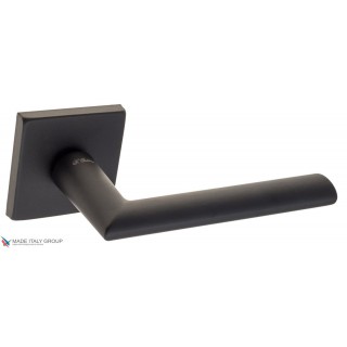 Дверная ручка на квадратном основании Fratelli Cattini LINEA 2 8.7-NM матовый черный