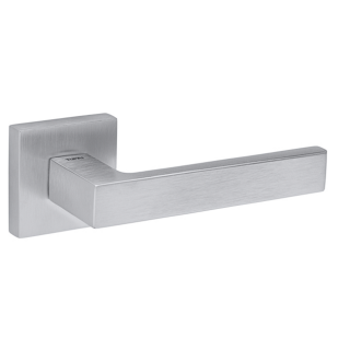 Ручка Tupai Square 2275 Q-96 Special (дв. полотно 60 мм) хром матовый R ф/з Ручка Tupai Square 2275 Q-96 Special (дв. полотно 60 мм) хром матовый R ф/з